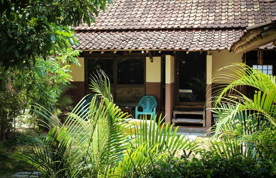 Apartmán Harrys Oceanhouse 2 Pacitan Exteriér fotografie